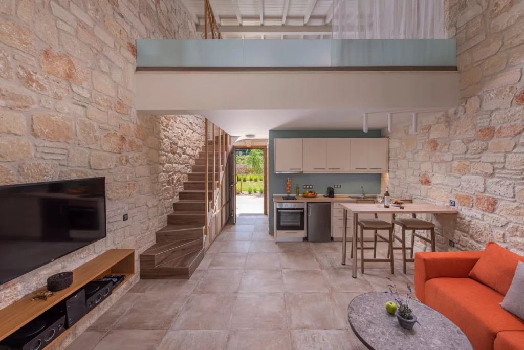 MintRetreatSuites Chaklidiki DuplexSuite SideSeaView 02