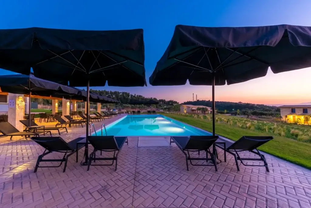 MintRetreatSuites Chaklidiki Sunset 02