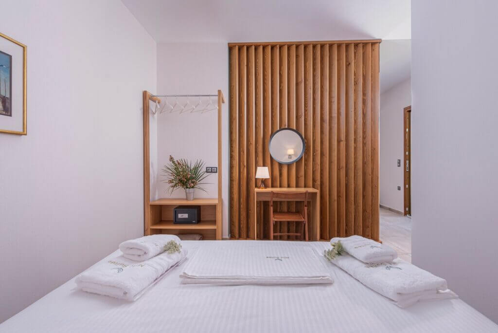 MintRetreatSuites JuniorSuite 091