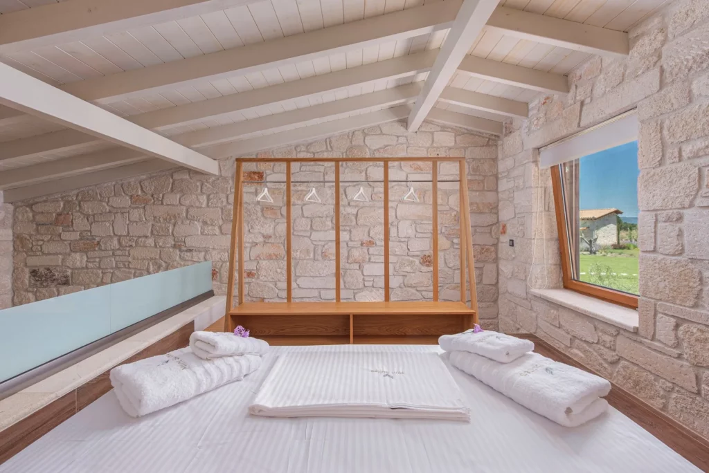 MintRetreatSuites Chaklidiki DuplexSuite SideSeaView 10